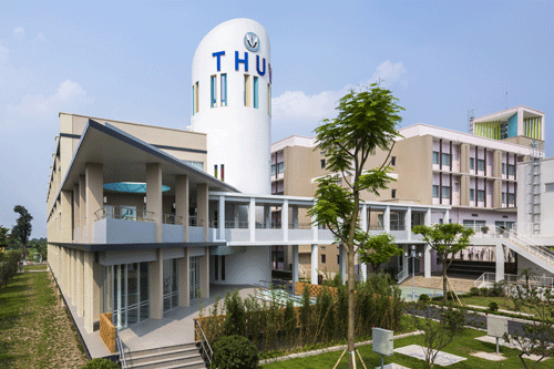 Khuôn viên Trường Đại học y khoa Tokyo Việt Nam.