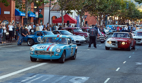 Các nhà sưu tập mang những mẫu xe cổ nhất, đặc biệt nhất, hiếm nhất và đắt nhất tới tuần lễ xe hơi Monterey.