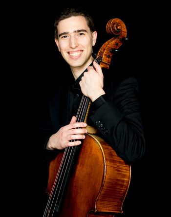 Oliver Aldort, 25 tuổi, hiện là nghệ sĩ cello. Ảnh: Collagenewmusic.