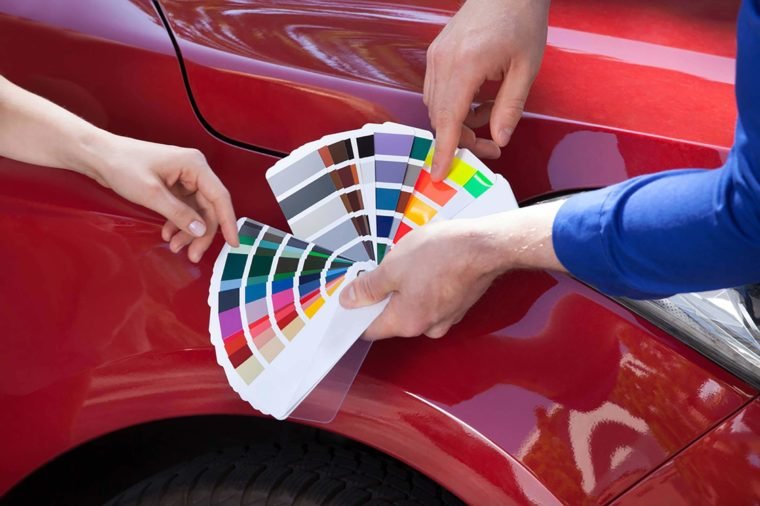 Những thói quen làm hỏng ô tô nhiều tài xế vấp phải - Chọn màu sơn cũng ảnh hưởng đến giá bán lại xe