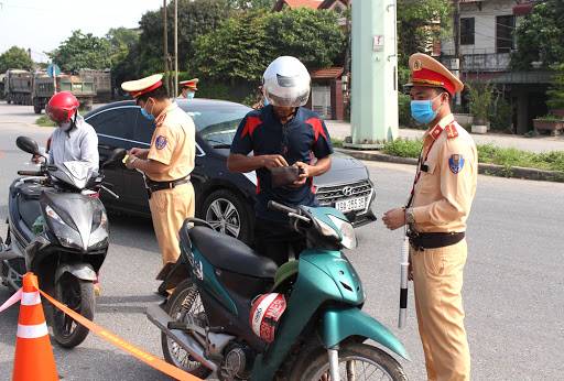 Bắc Giang: Xử lý hơn 2.700  trường hợp vi phạm giao thông  - Ảnh 1.