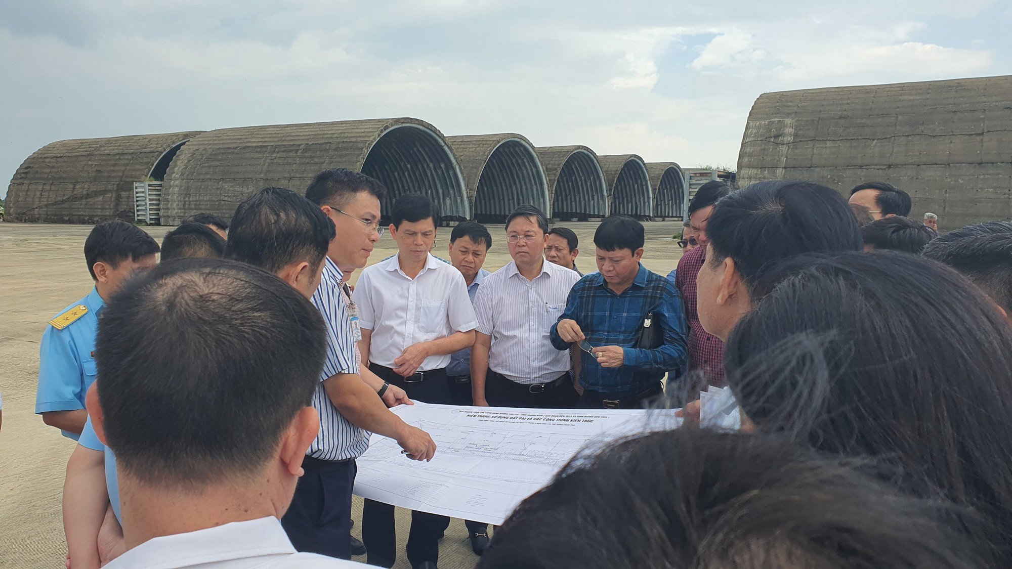 Sớm lập đề án đầu tư, khai thác Cảng hàng không Chu Lai - Ảnh 1.