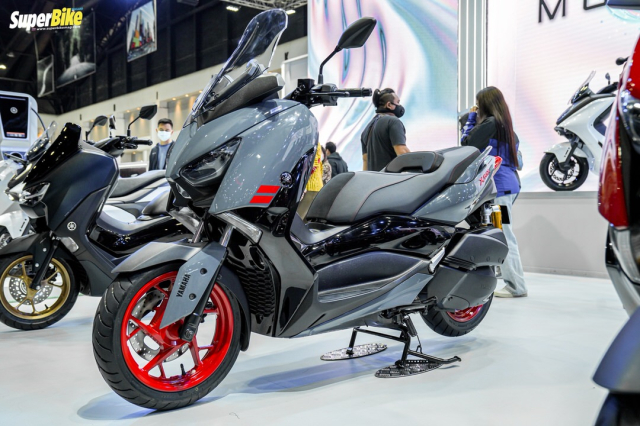 Yamaha sắp tung ra bộ đôi xe ga cao cấp XMAX 300 và TMAX tại thị trường Việt Nam - Ảnh 1.
