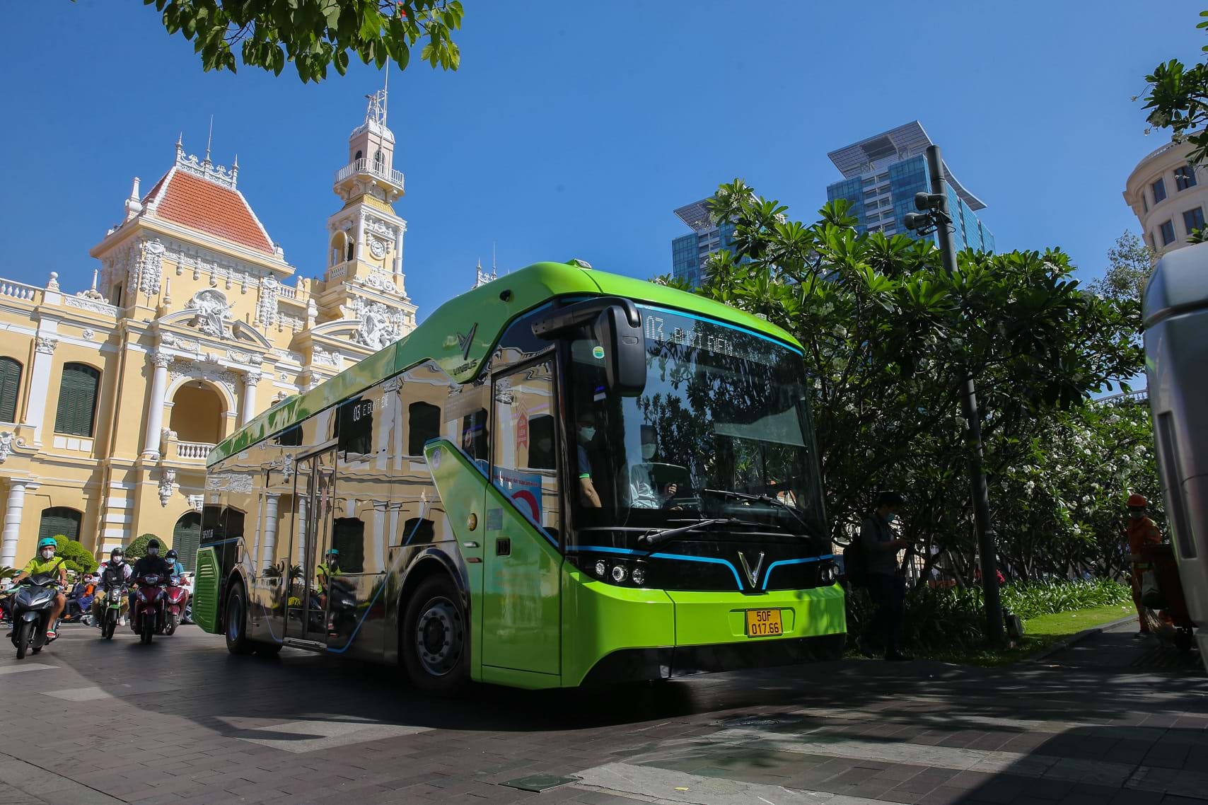 Phát triển xe buýt điện ở đô thị Việt Nam: Cơ hội, thách thức và khả năng áp dụng - Ảnh 1.