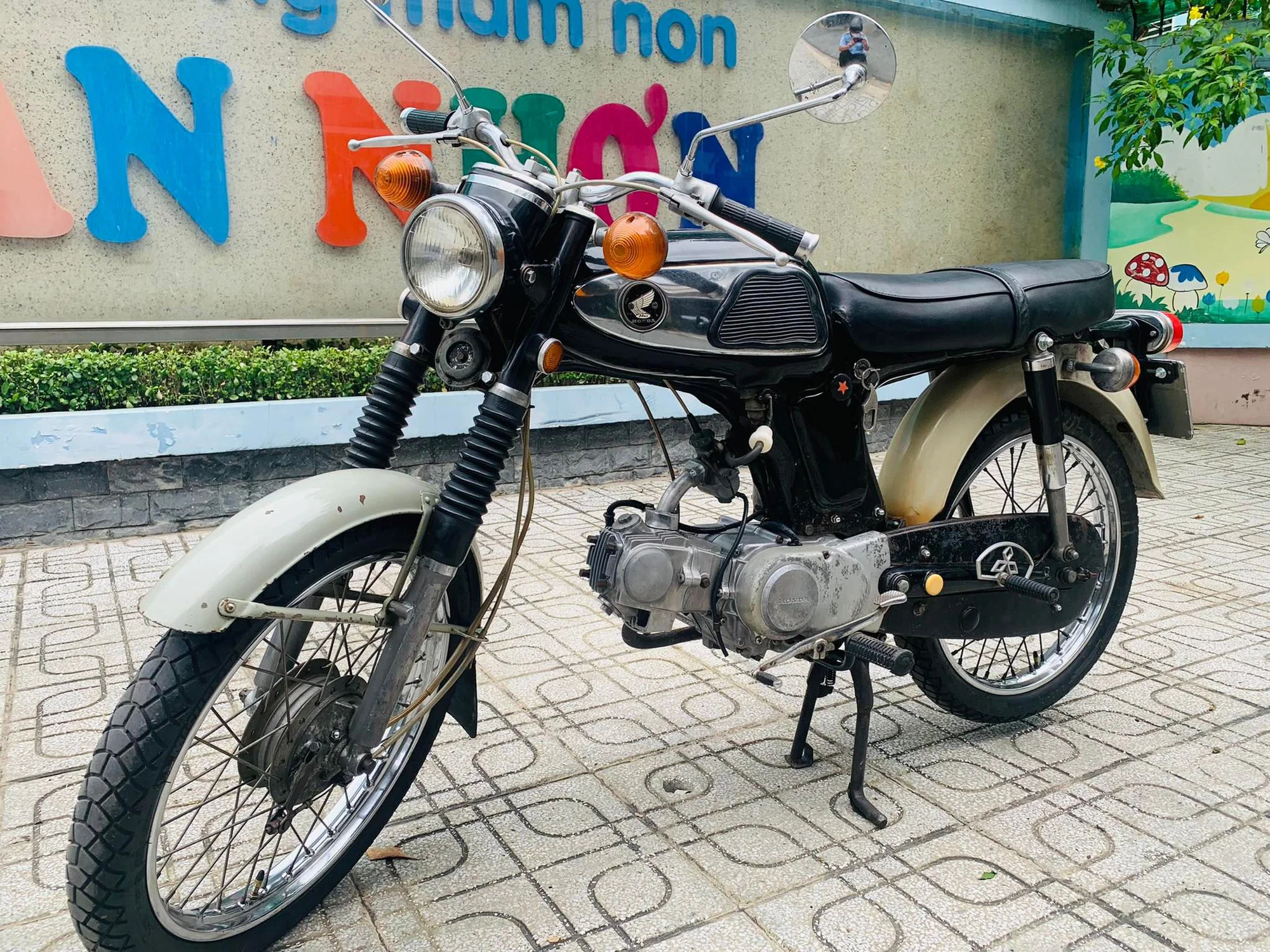 Honda 67 độ môtô hoài cổ giá 18 triệu tại Việt Nam  Báo Kiến Thức