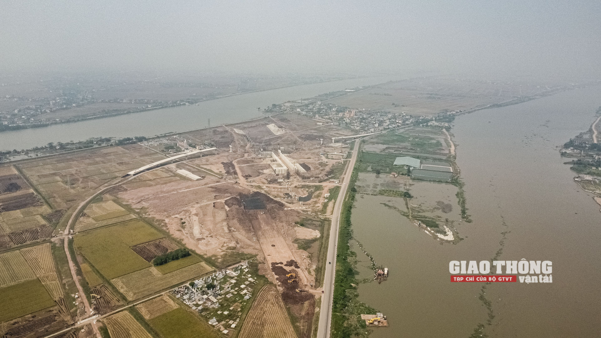 Chùm ảnh: Cụm công trình kênh nối sông Đáy - Ninh Cơ sau 1 năm thi công - Ảnh 1.