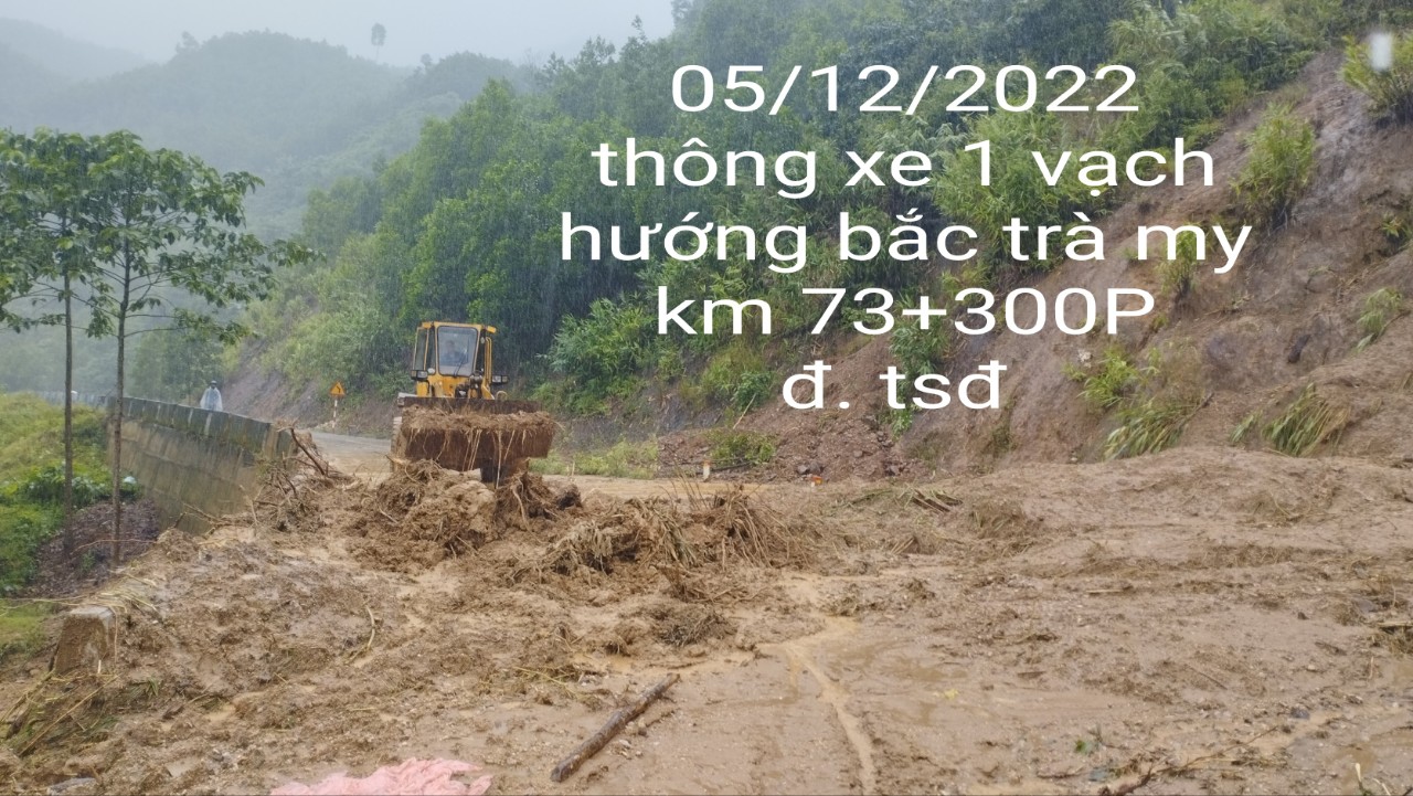 Khắc phục sạt lở tuyến Trường Sơn Đông: Đã thông xe toàn tuyến qua Quảng Nam - Ảnh 4.
