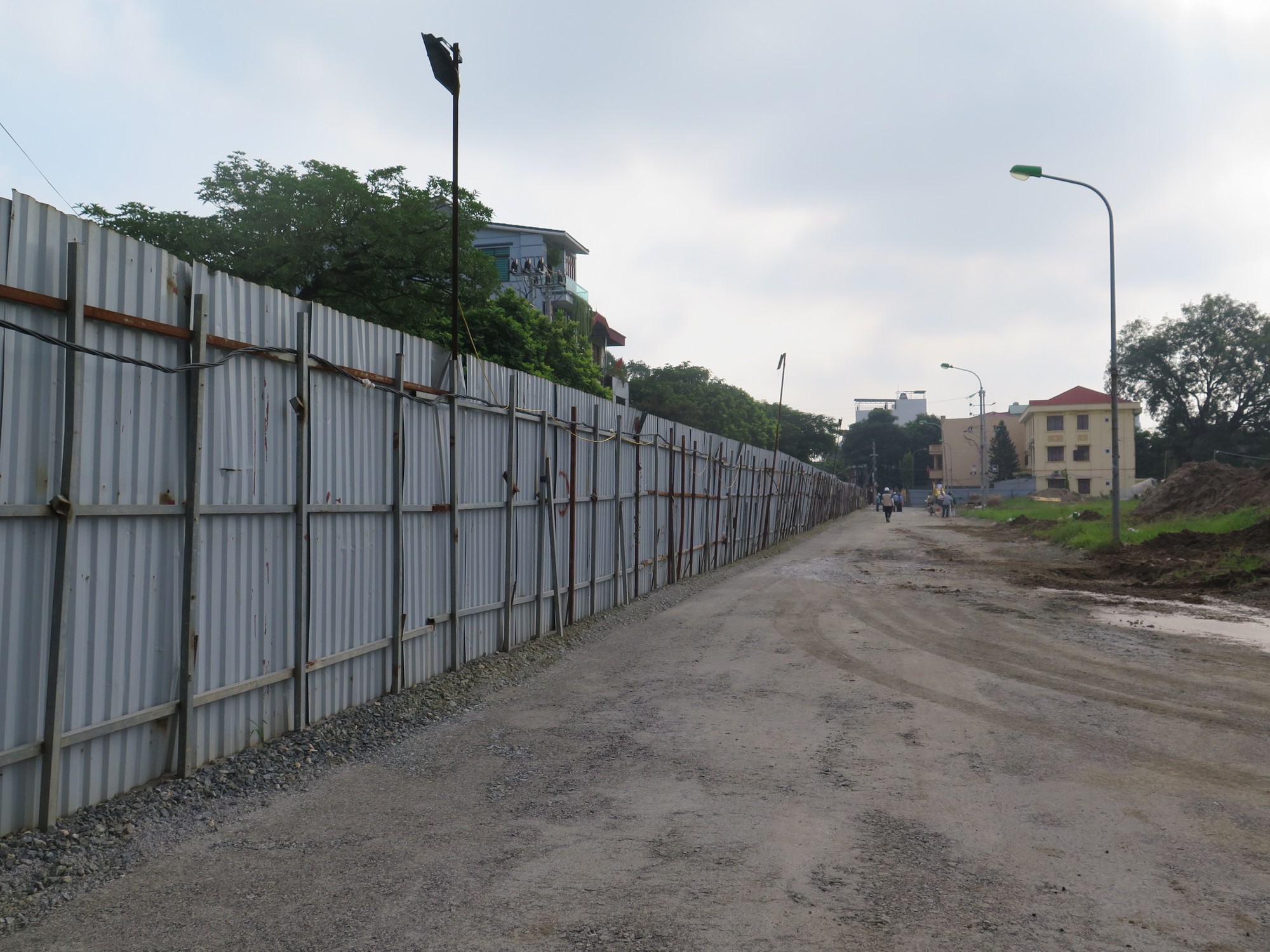 Tiếp bài Dự án khu đô thị xâm lấn đường ở Hà Nội: Công ty CP Him Lam thi công sai giấy phép - Ảnh 3.