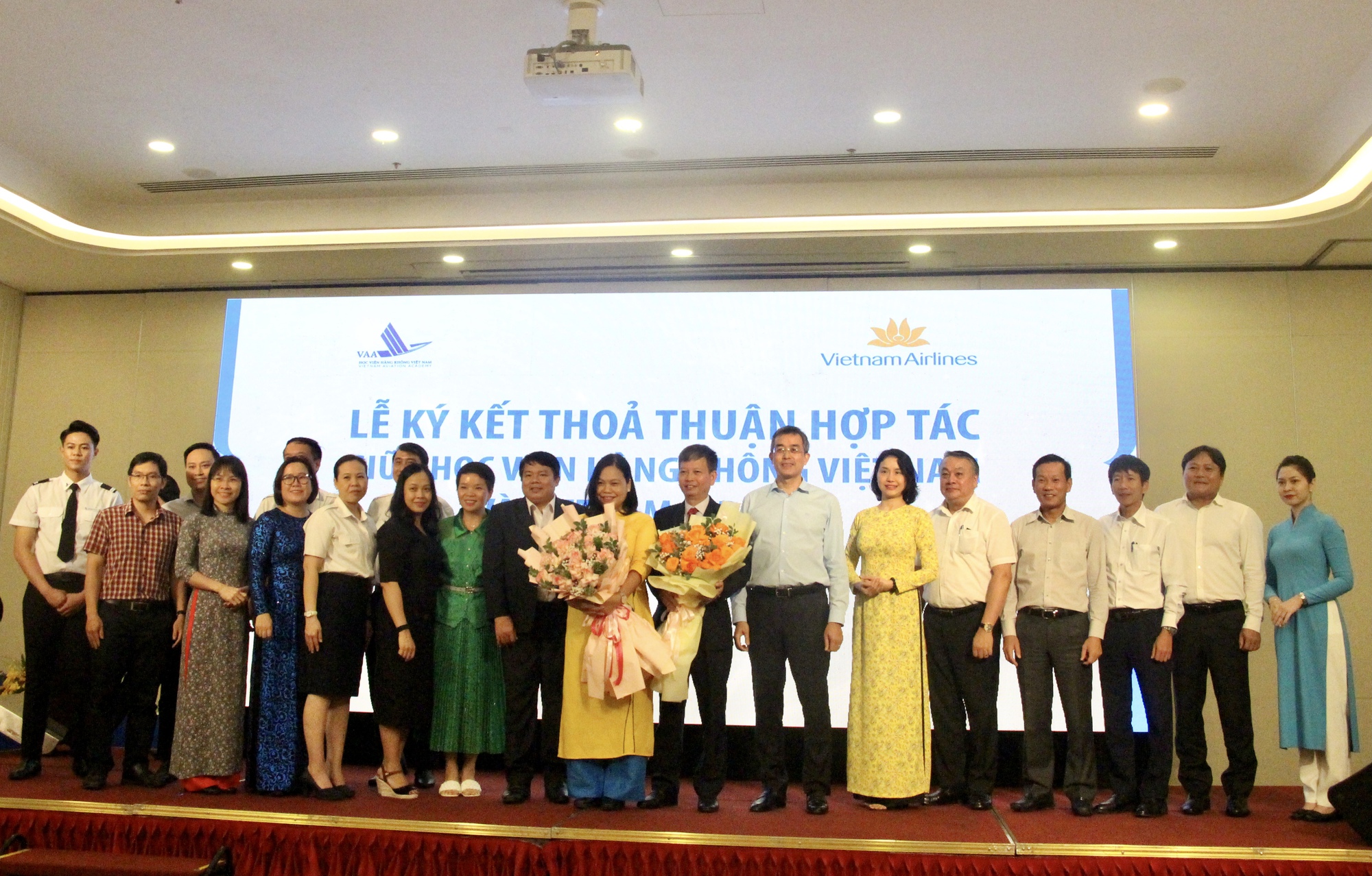 Học viện Hàng Không ký thỏa thuận hợp tác với Vietnam Airlines - Ảnh 3.