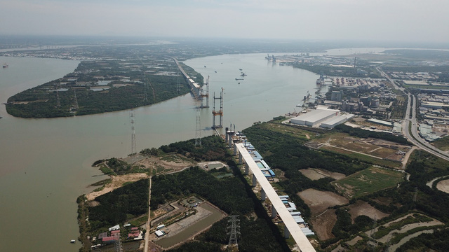 Cầu Bình Khánh của đường cao tốc Bến Lức - Long Thành