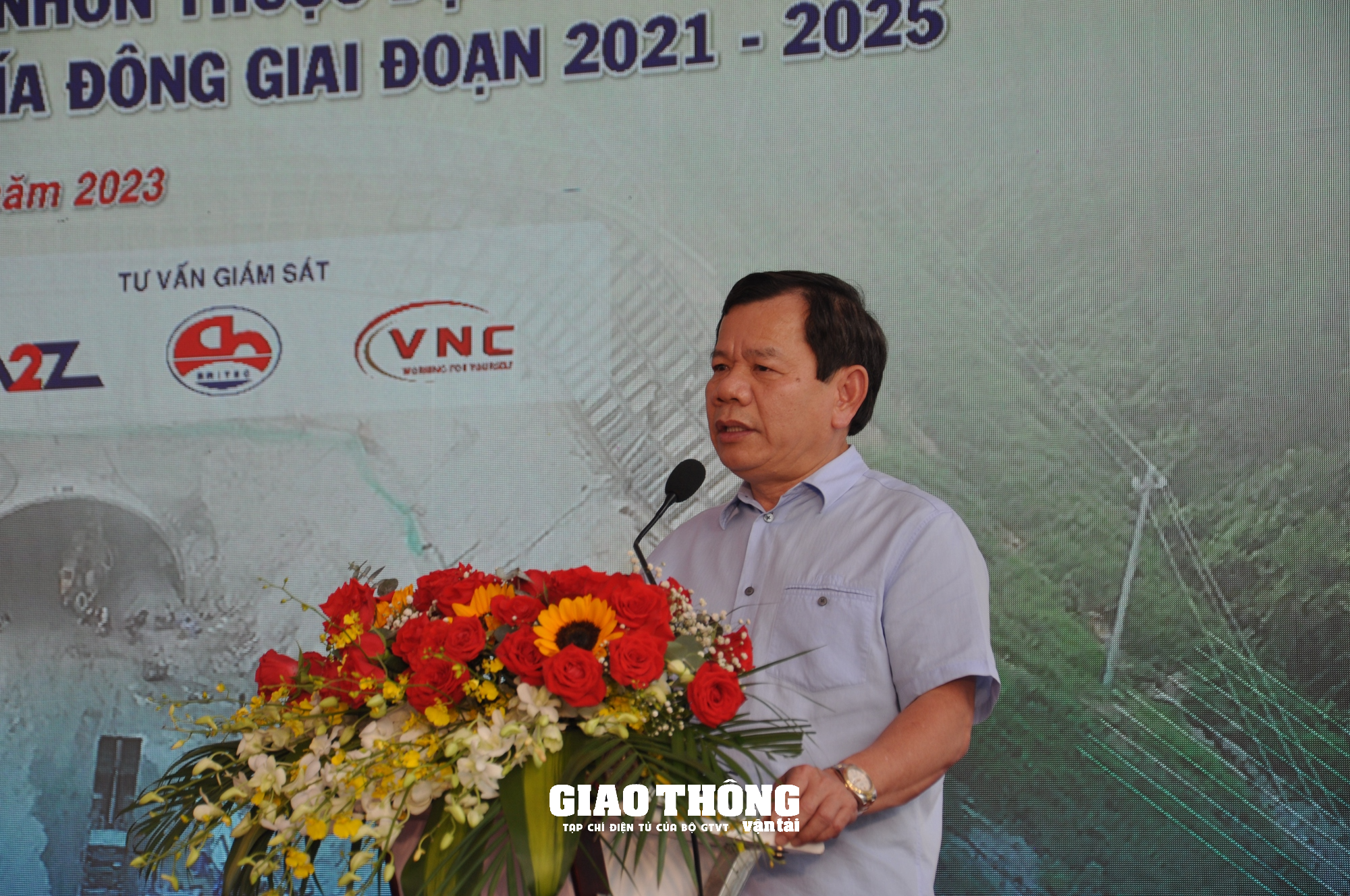 Chiến dịch &quot;100 ngày thông hầm 2 và hoàn thành GPMB dự án cao tốc Quảng Ngãi-Hoài Nhơn&quot; - Ảnh 4.