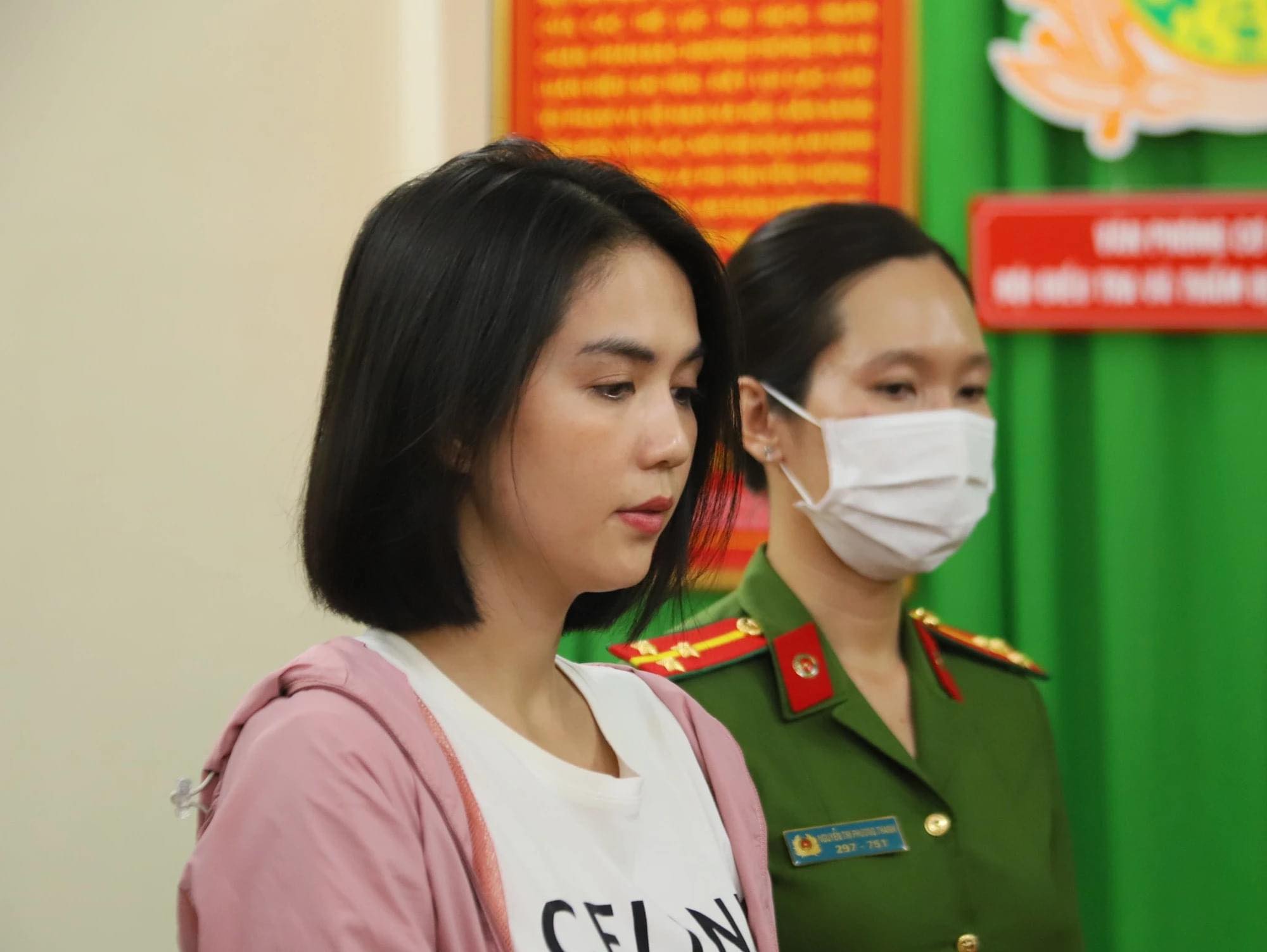 TP. Hồ Chí Minh: Khởi tố, bắt tạm giam người mẫu Ngọc Trinh sau vụ &quot;biểu diễn mô tô&quot; - Ảnh 1.