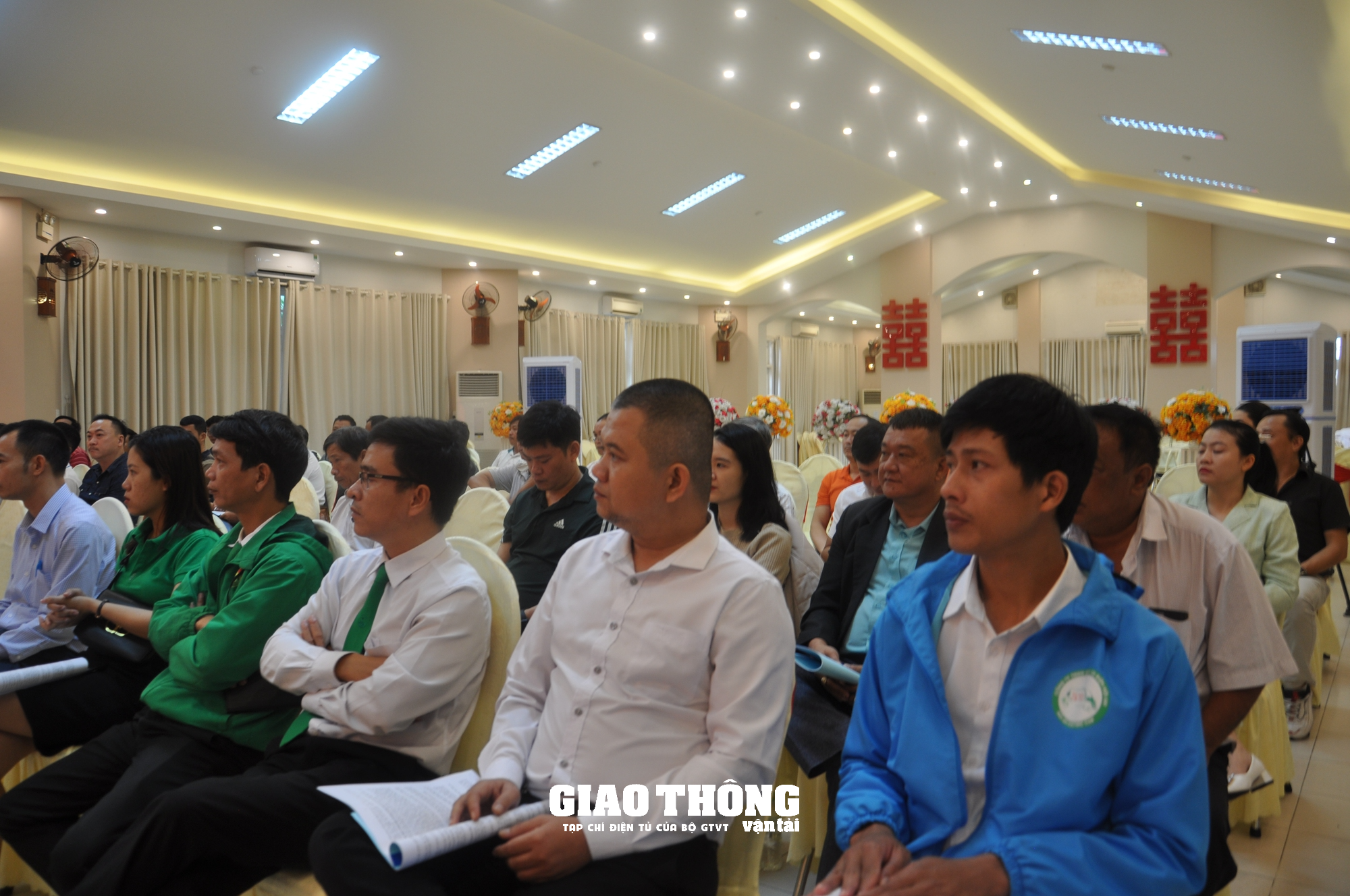 Quảng Nam: Doanh nghiệp vận tải hành khách cam kết chấp hành pháp luật về TTATGT- Ảnh 7.