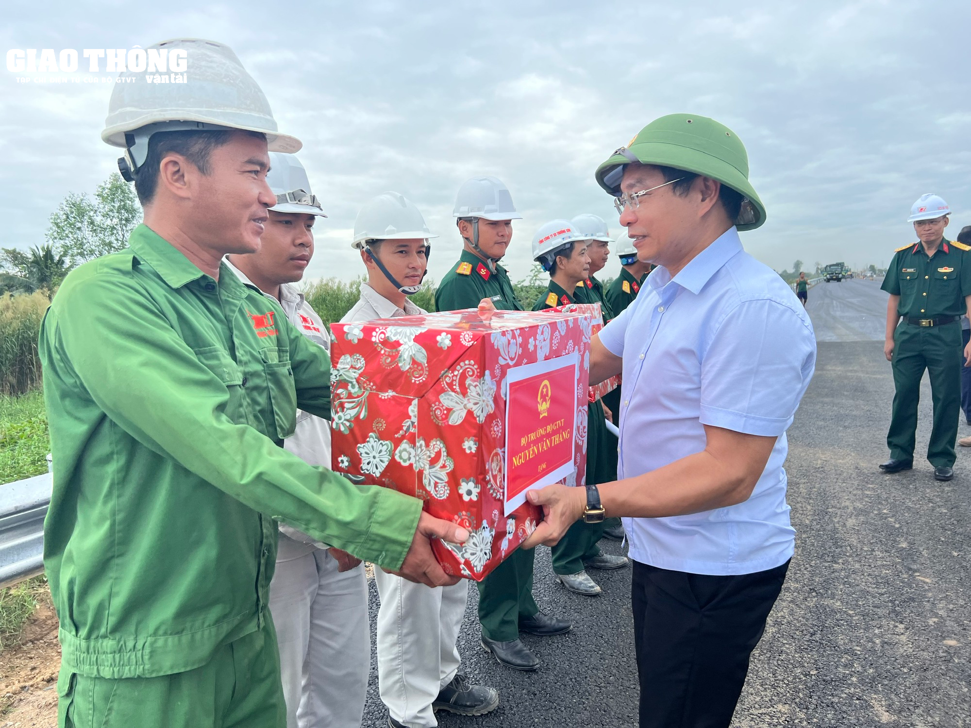 Cao tốc Mỹ Thuận - Cần Thơ tăng tốc về đích- Ảnh 8.