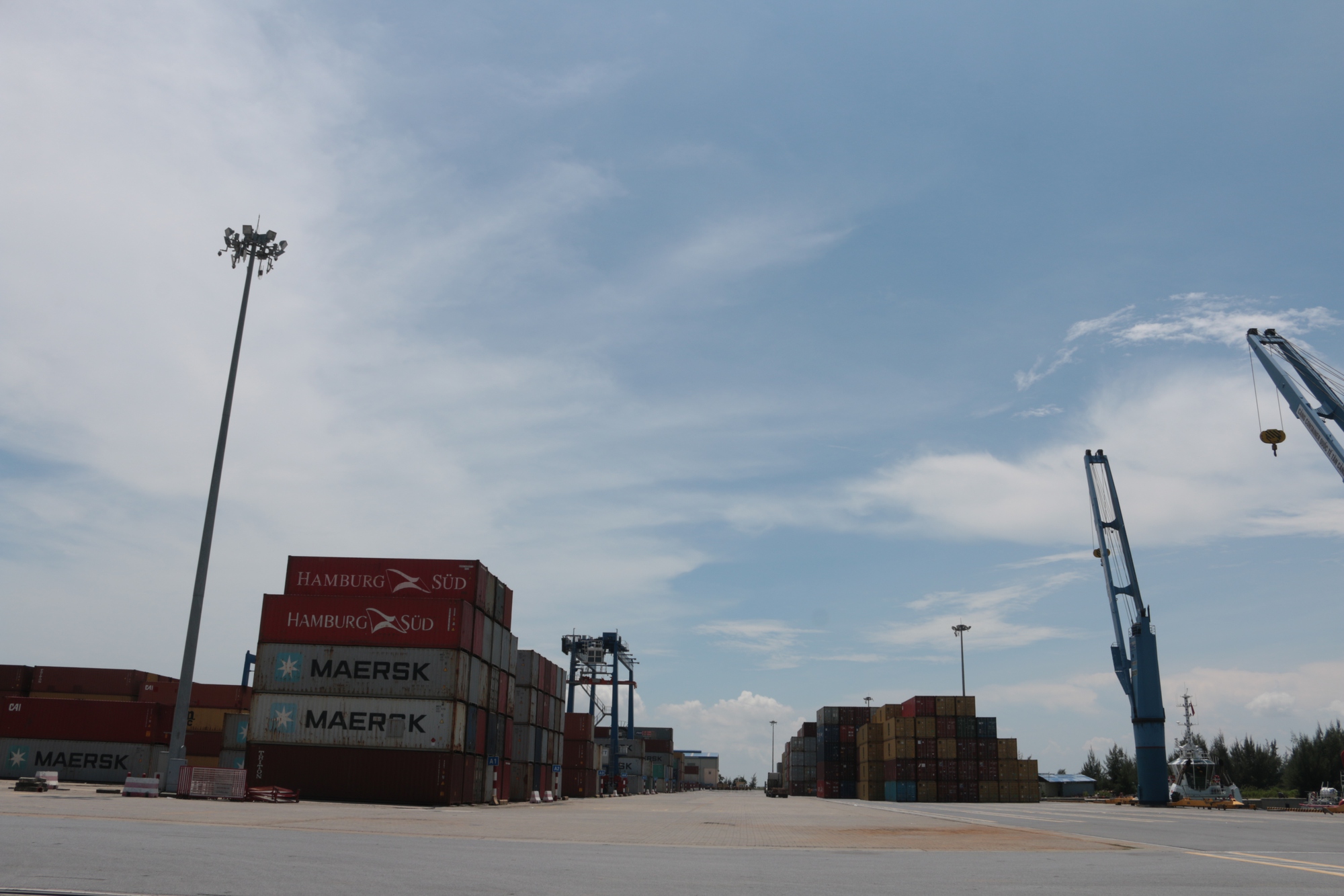 Video cận cảnh cảng TC-HICT ở Lạch Huyện sắp được đón tàu đến 145.000 DWT- Ảnh 5.