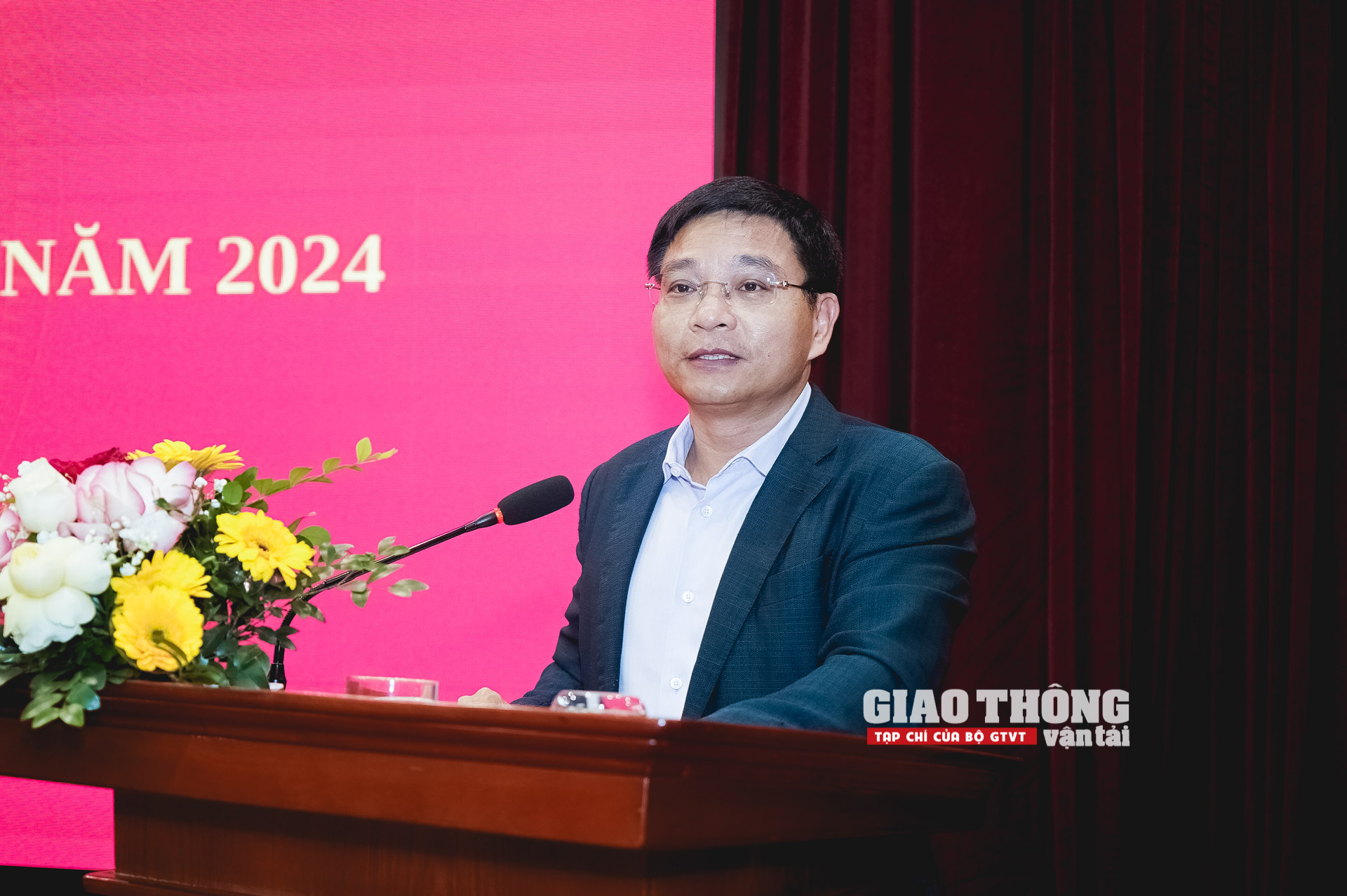 Đồng chí Nguyễn Văn Thắng, Ủy viên Trung ương Đảng, Bộ trưởng Bộ GTVT phát biểu tại hội nghị