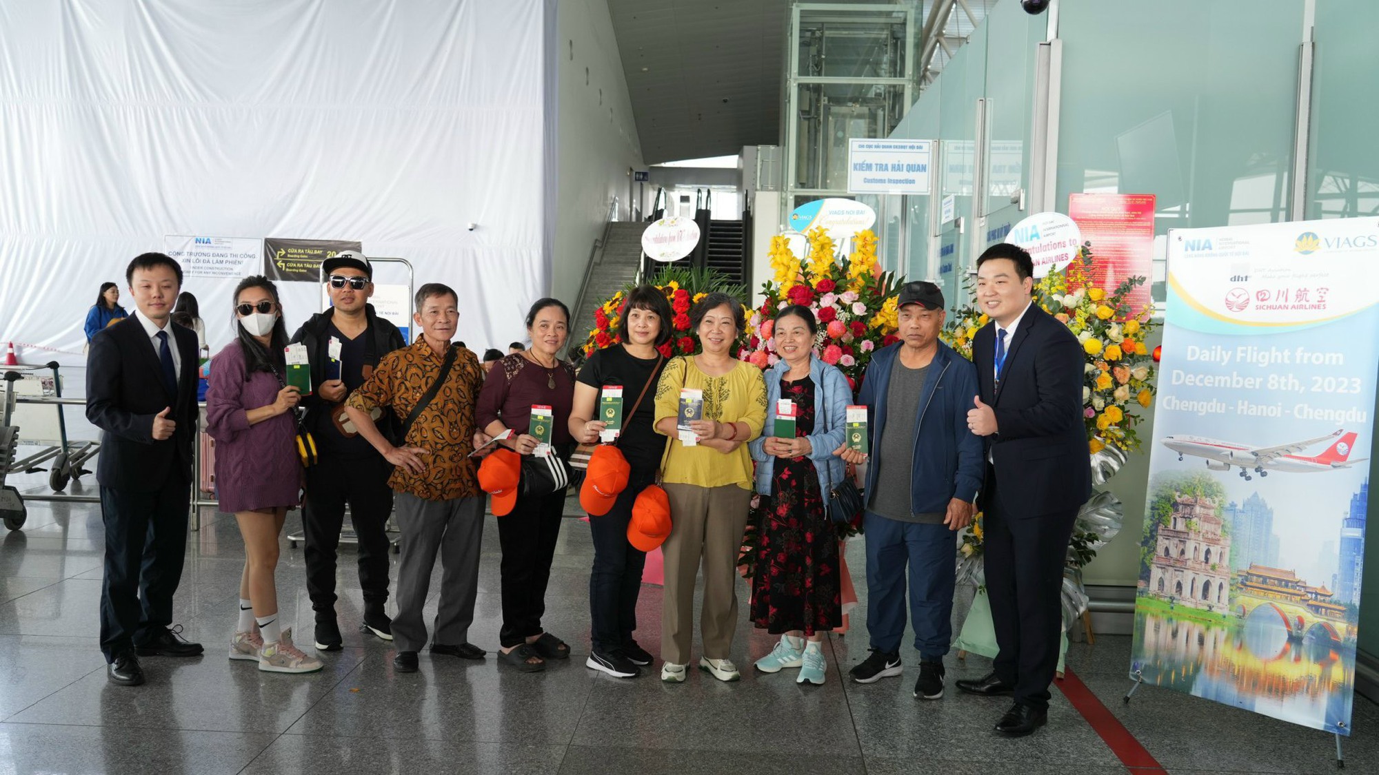 Cận cảnh thêm 1 hãng hàng không từ Trung Quốc mở đường bay tới Hà Nội- Ảnh 5.