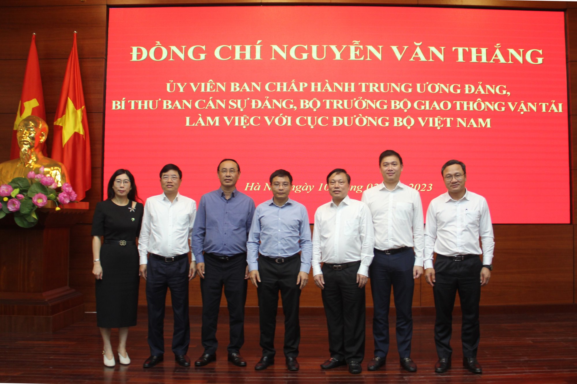 Bộ trưởng Nguyễn Văn Thắng làm việc với Cục Đường bộ Việt Nam - Ảnh 2.
