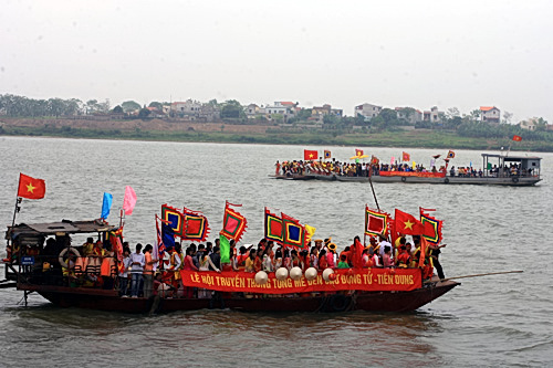 Ngày 24-25/2, cấm luồng sông Hồng, Cầu để phục vụ lễ hội lớn - Ảnh 1.