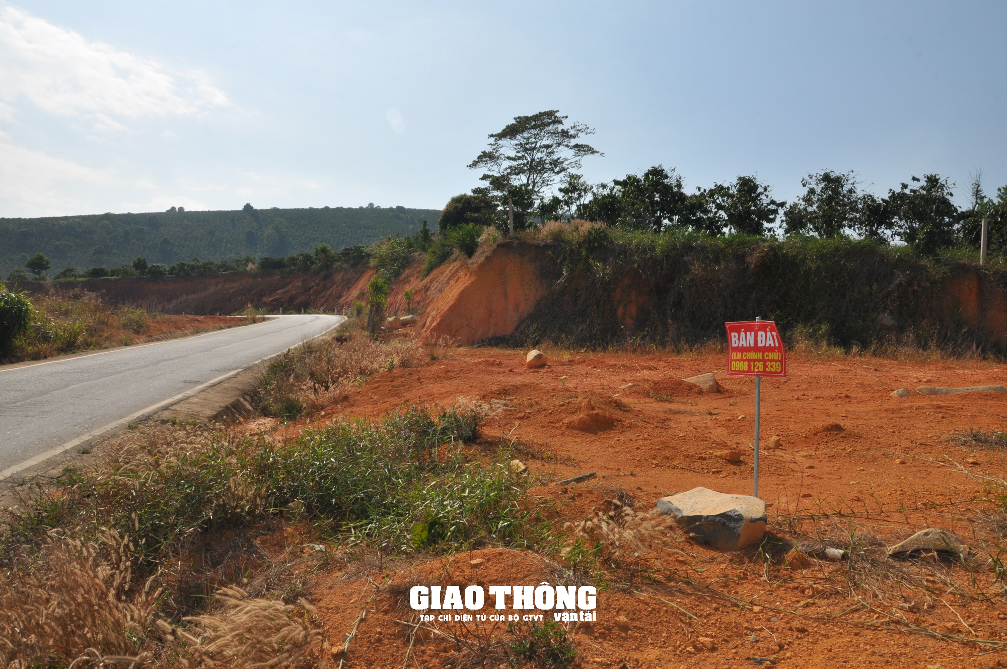 Nhức nhối nạn đào, san lấp mặt bằng xâm phạm hành lang tuyến QL27, ĐT724 ở Lâm Đồng - Ảnh 10.