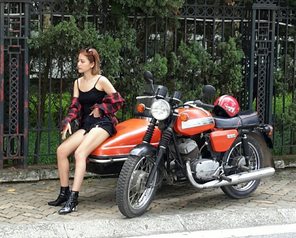 Jawa 350-638 Sidecar, gần 40 năm vẫn đẹp như mới, có giá hơn 200 triệu đồng