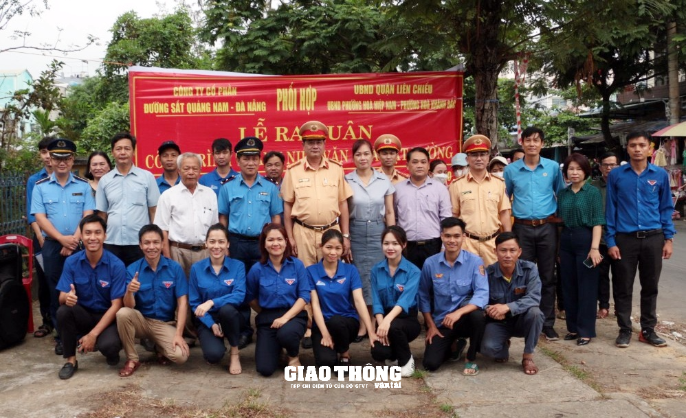 Nỗ lực giải tỏa hành lang an toàn giao thông đường sắt qua Đà Nẵng - Ảnh 3.