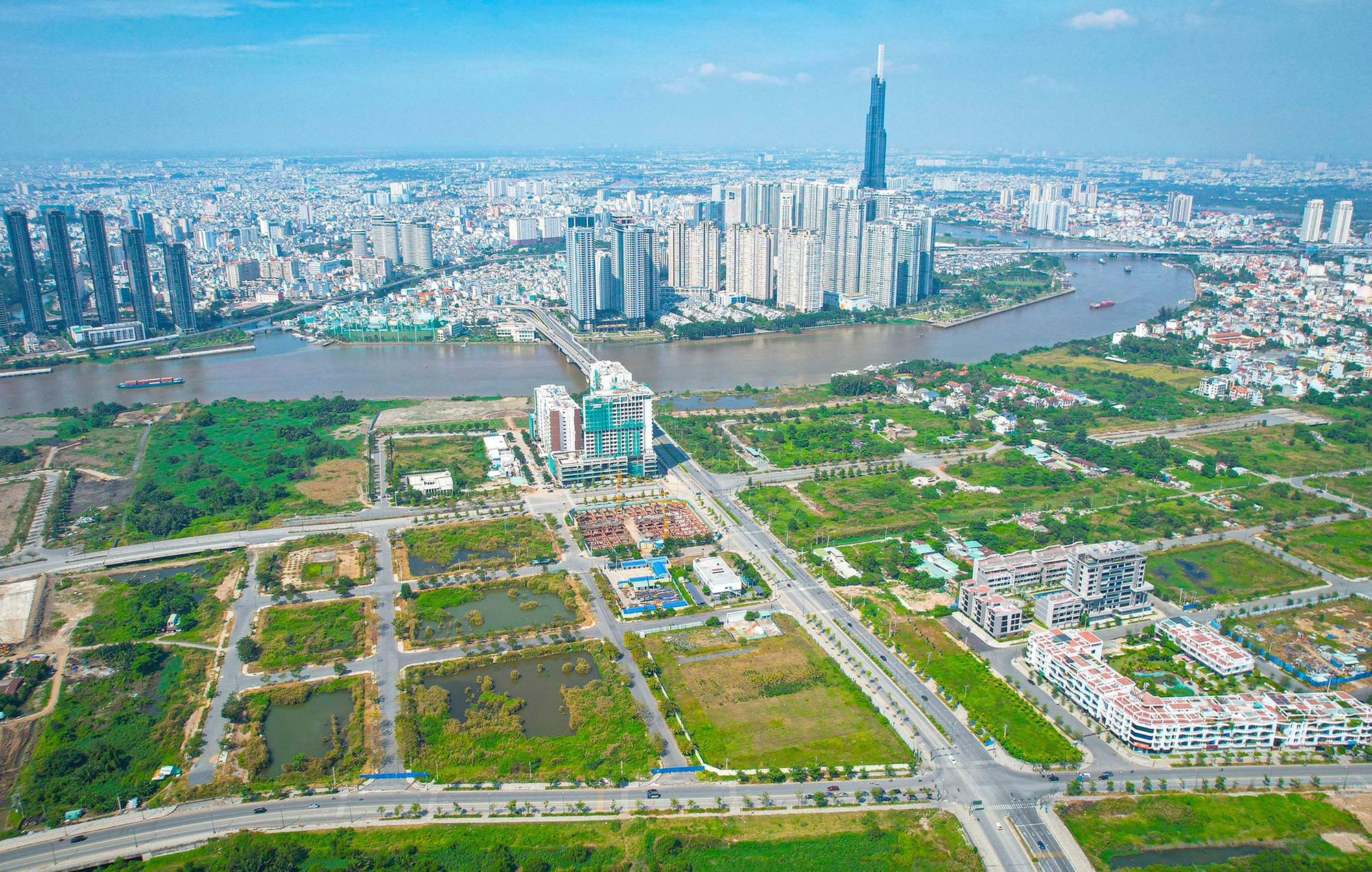 TP. Hồ Chí Minh với sứ mệnh kết nối hạ tầng giao thông khu vực - Ảnh 2.
