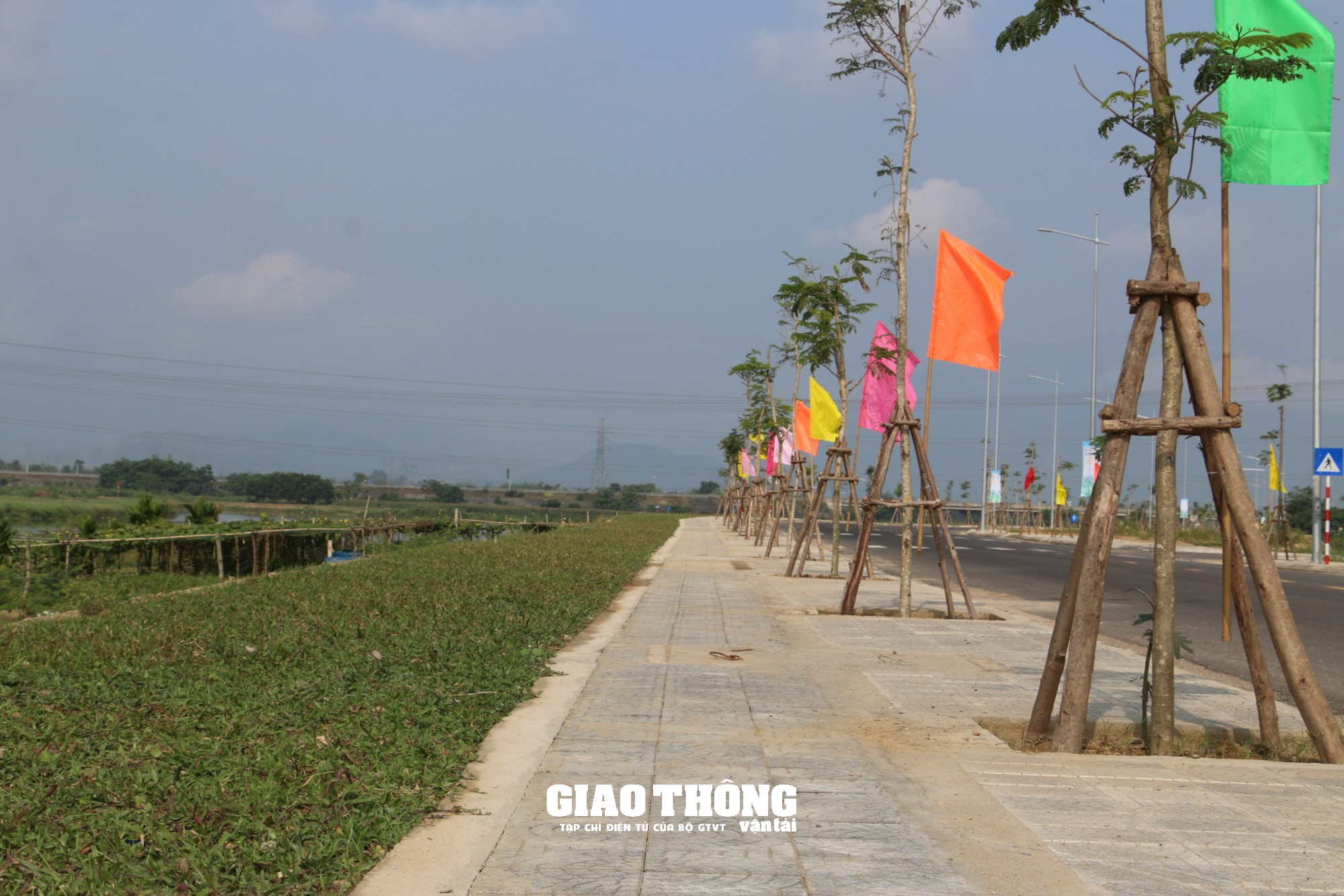 Đà Nẵng khánh thành đường ven sông gần 750 tỷ đồng - Ảnh 7.