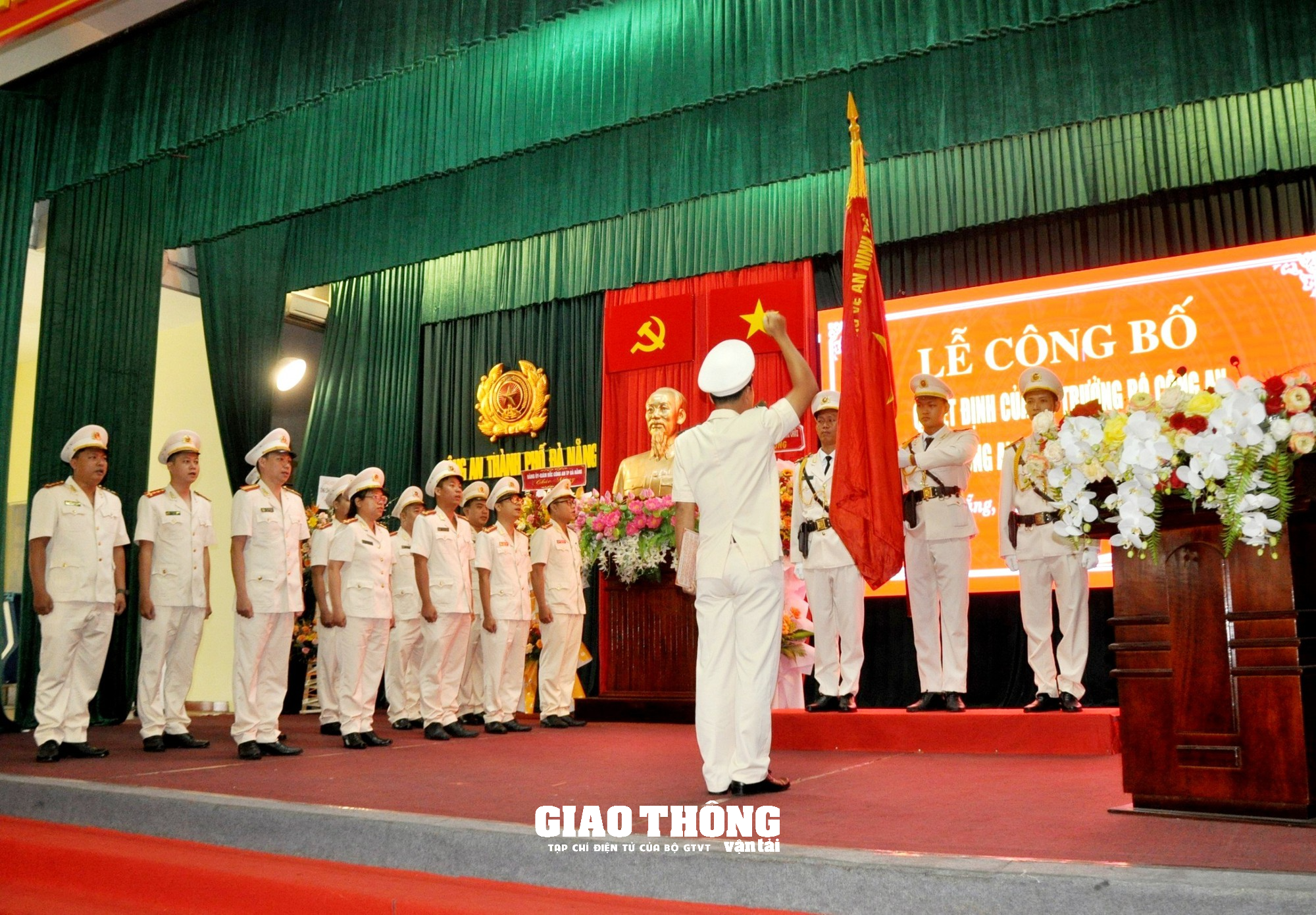 Bộ Công an thành lập Đồn Công an cảng hàng không quốc tế Đà Nẵng - Ảnh 1.