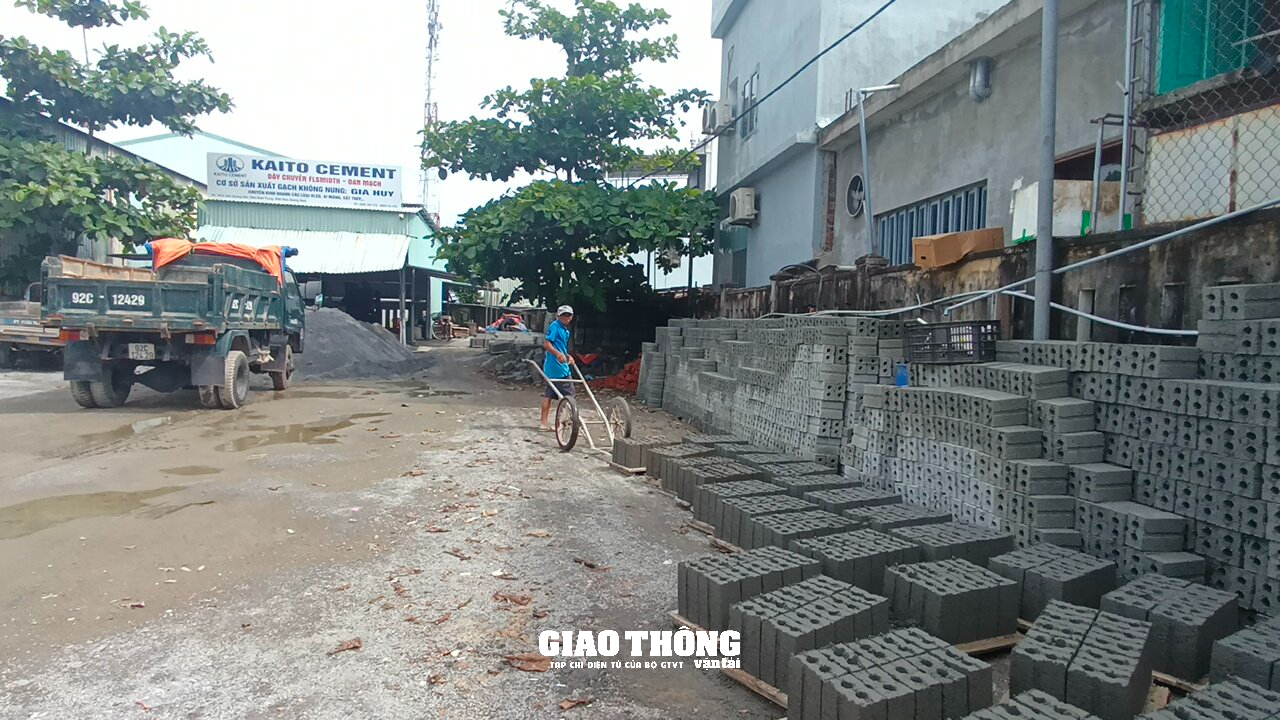 Nghịch lý bến xe ở Quảng Nam: - Ảnh 4.