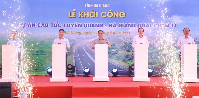 Khởi công dự án cao tốc 10.000 tỷ nối Tuyên Quang và Hà Giang   - Ảnh 1.