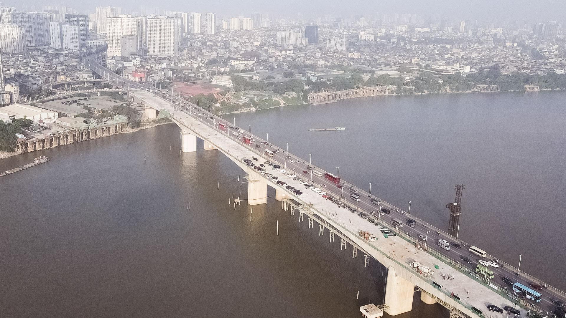 Cầu Vĩnh Tuy 2 hoàn tất khối hợp long cuối cùng, chuẩn bị thông xe vào đầu tháng 9/2023 - Ảnh 7.