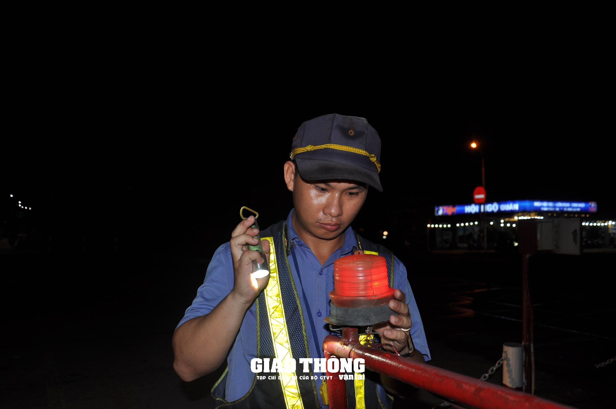 CSGT xuyên ngày đêm kiểm tra nồng độ cồn, ma túy nhân viên đường sắt ở Đà Nẵng - Ảnh 11.