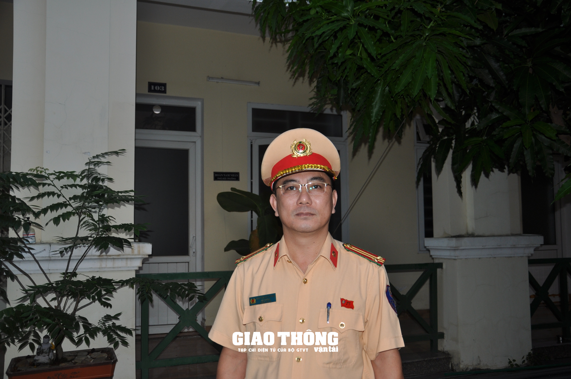 CSGT xuyên ngày đêm kiểm tra nồng độ cồn, ma túy nhân viên đường sắt ở Đà Nẵng - Ảnh 2.
