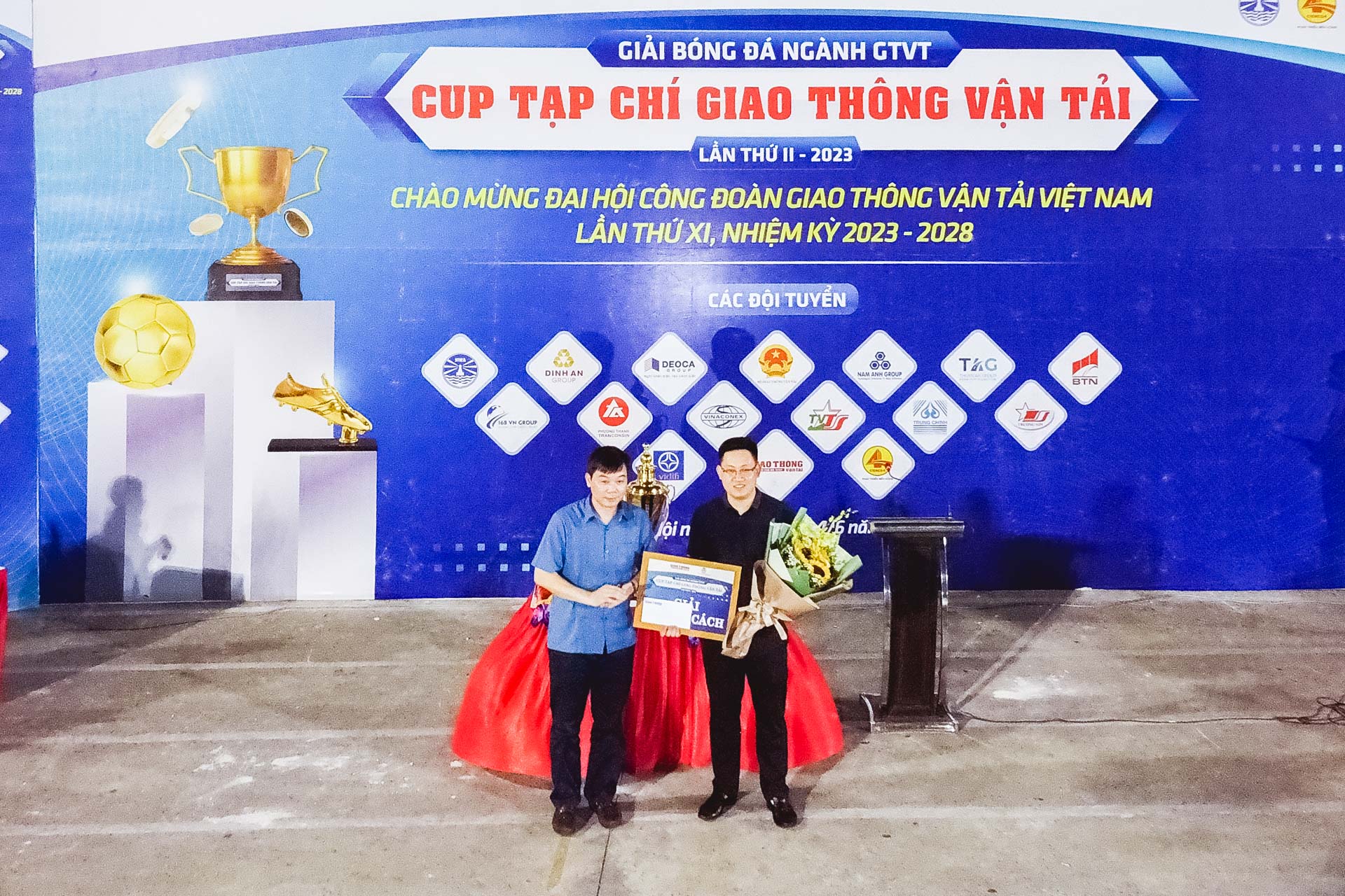 [Ảnh] Dư vị chiến thắng Giải bóng đá ngành GTVT Cup Tạp chí GTVT năm 2023 - Ảnh 9.