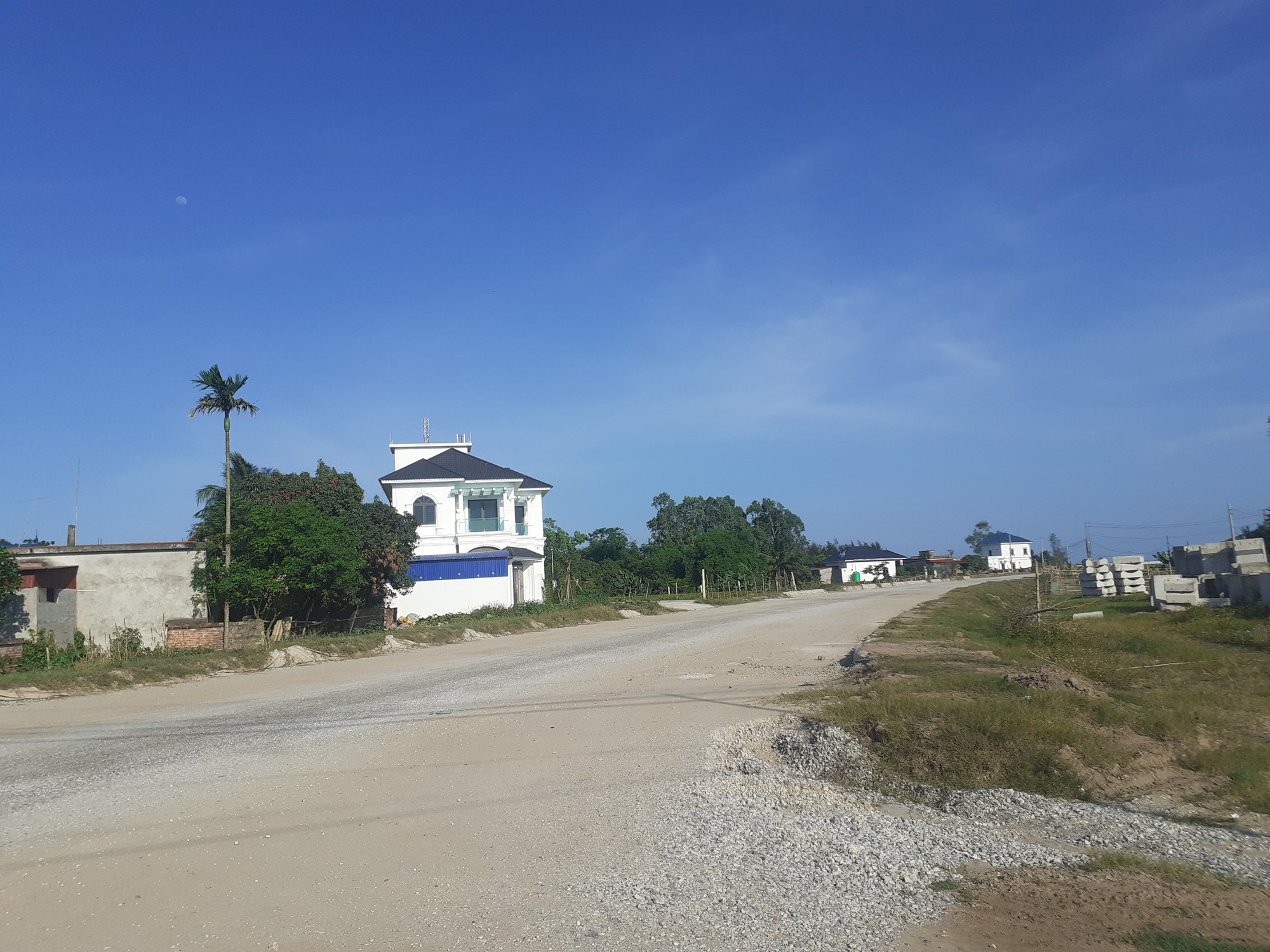 Thi công dự án đường bộ ven biển qua Thái Bình mất an toàn giao thông - Ảnh 13.