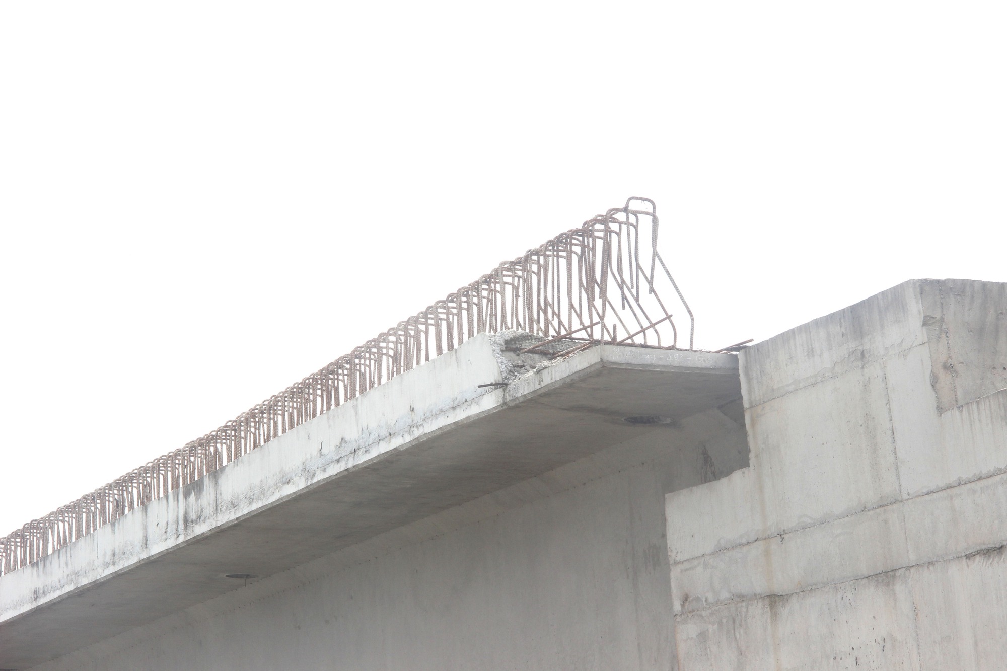 Cầu Phước Long 748 tỷ đồng tái thi công sau nhiều năm “đắp chiếu” - Ảnh 2.