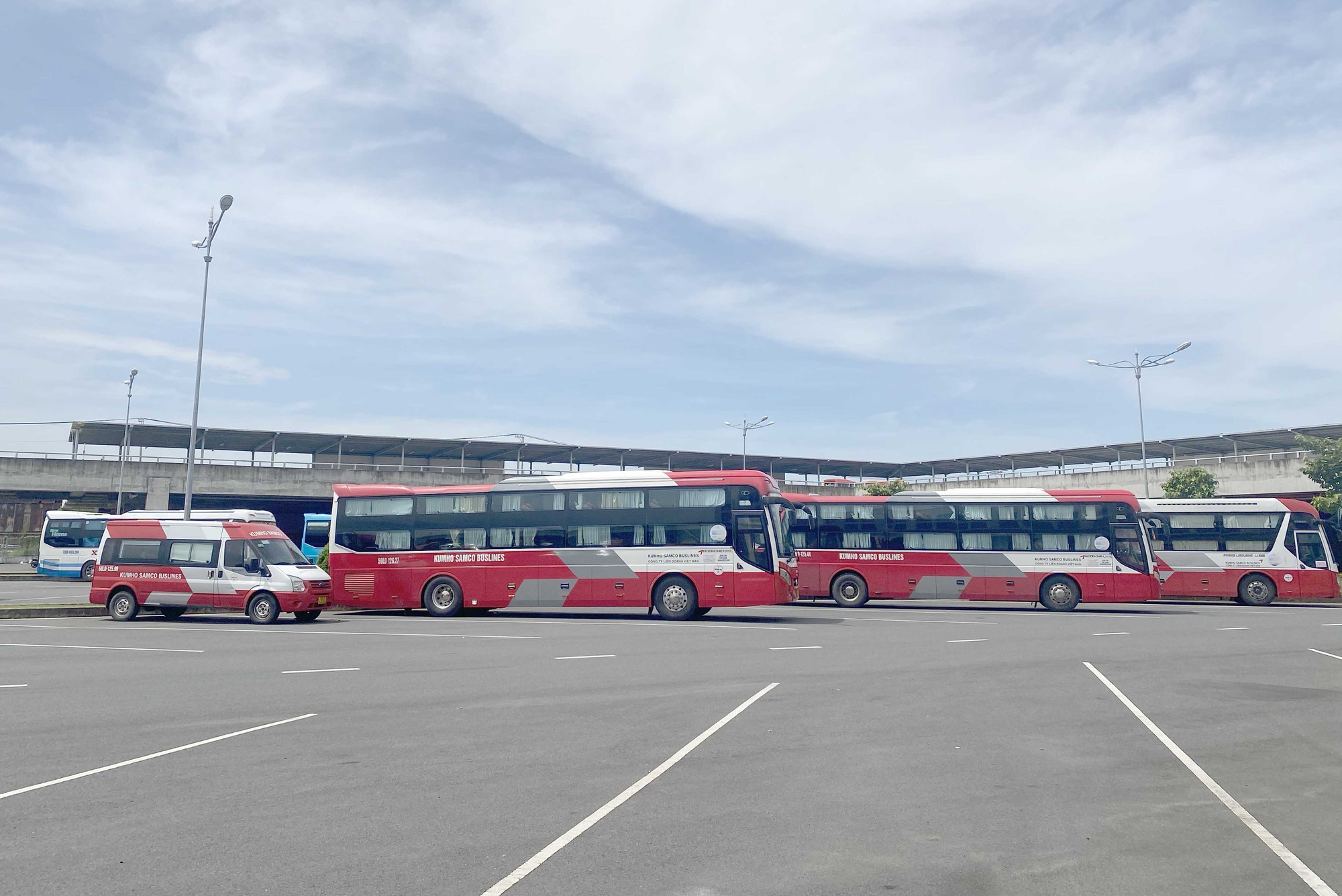 TP.HCM gia hạn xe trung chuyển hành khách miễn phí tại bến xe Miền Đông mới - Ảnh 5.