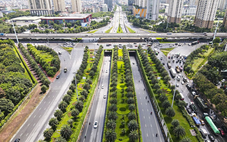 Những công trình thay đổi bộ mặt giao thông Thủ đô sau 15 năm mở rộng - Ảnh 2.