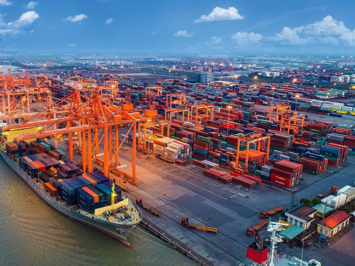 Công nghệ số nâng tầm quốc tế cảng biển Việt Nam - Ảnh 1.