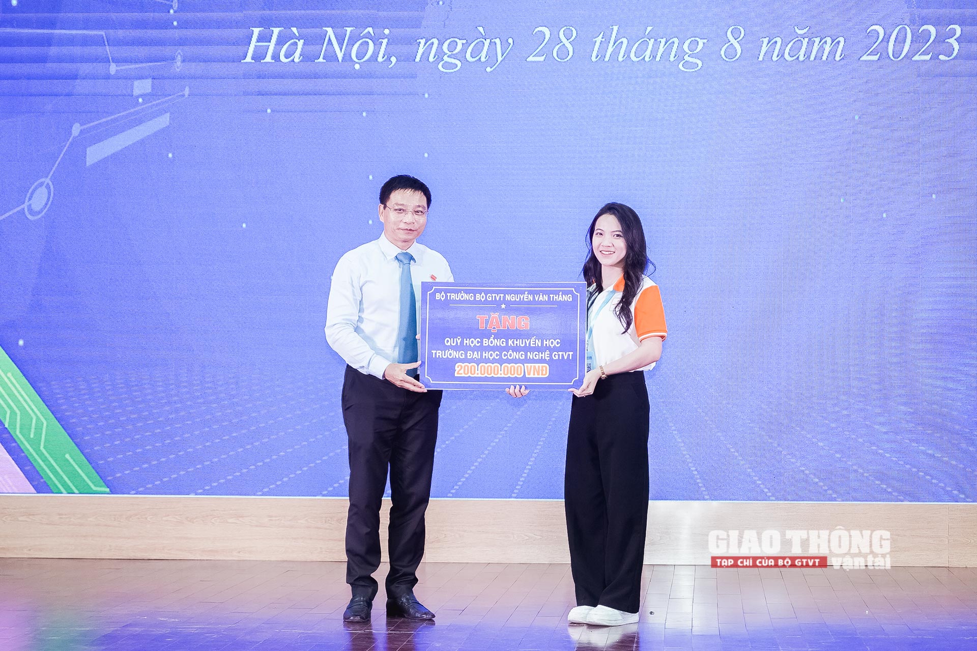 Bộ trưởng Nguyễn Văn Thắng truyền cảm hứng xung kích cho thanh niên ngành GTVT - Ảnh 8.