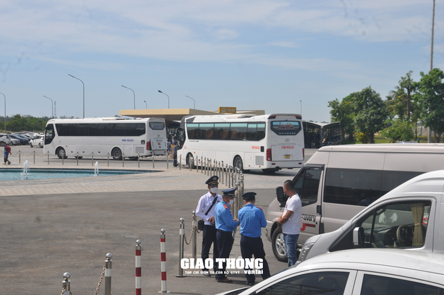 Hàng loạt phương tiện kinh doanh vận tải khách ở Quảng Nam vi phạm tốc độ - Ảnh 1.