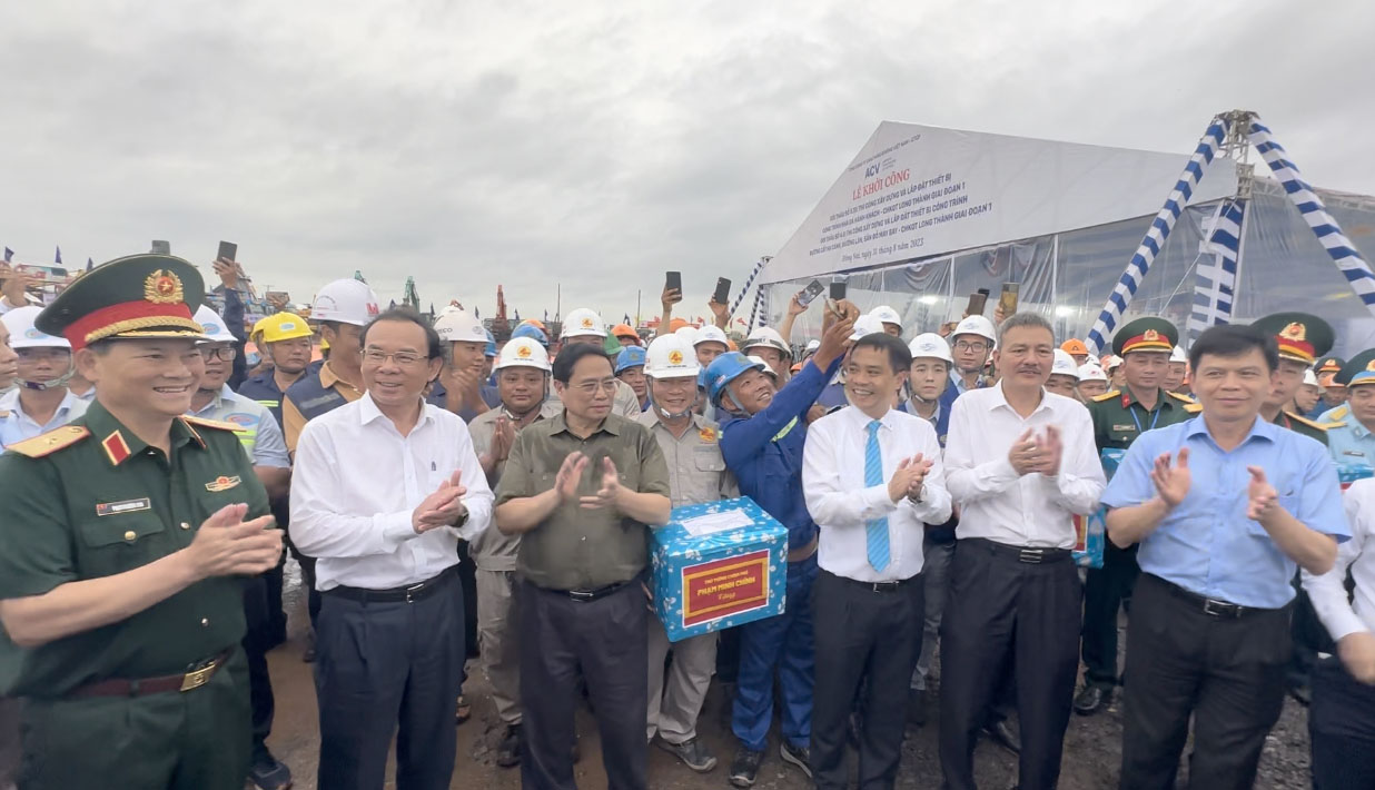 Thủ tướng nhấn nút khởi công nhà ga sân bay Long Thành và Tân Sơn Nhất - Ảnh 6.