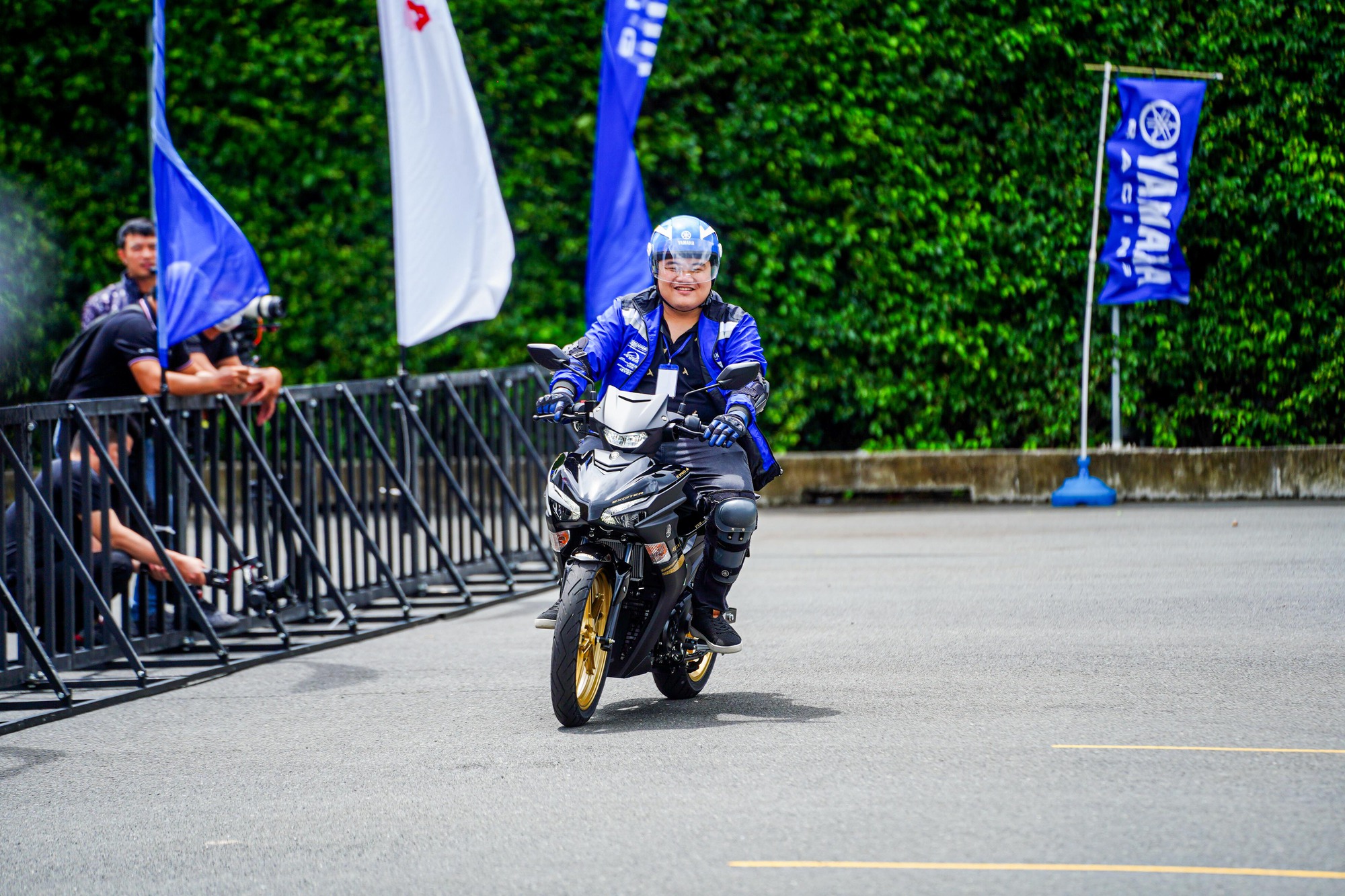 Có gì trên mẫu Yamaha Exciter 155 VVA-ABS thế hệ mới với giá thấp từ 48 ...