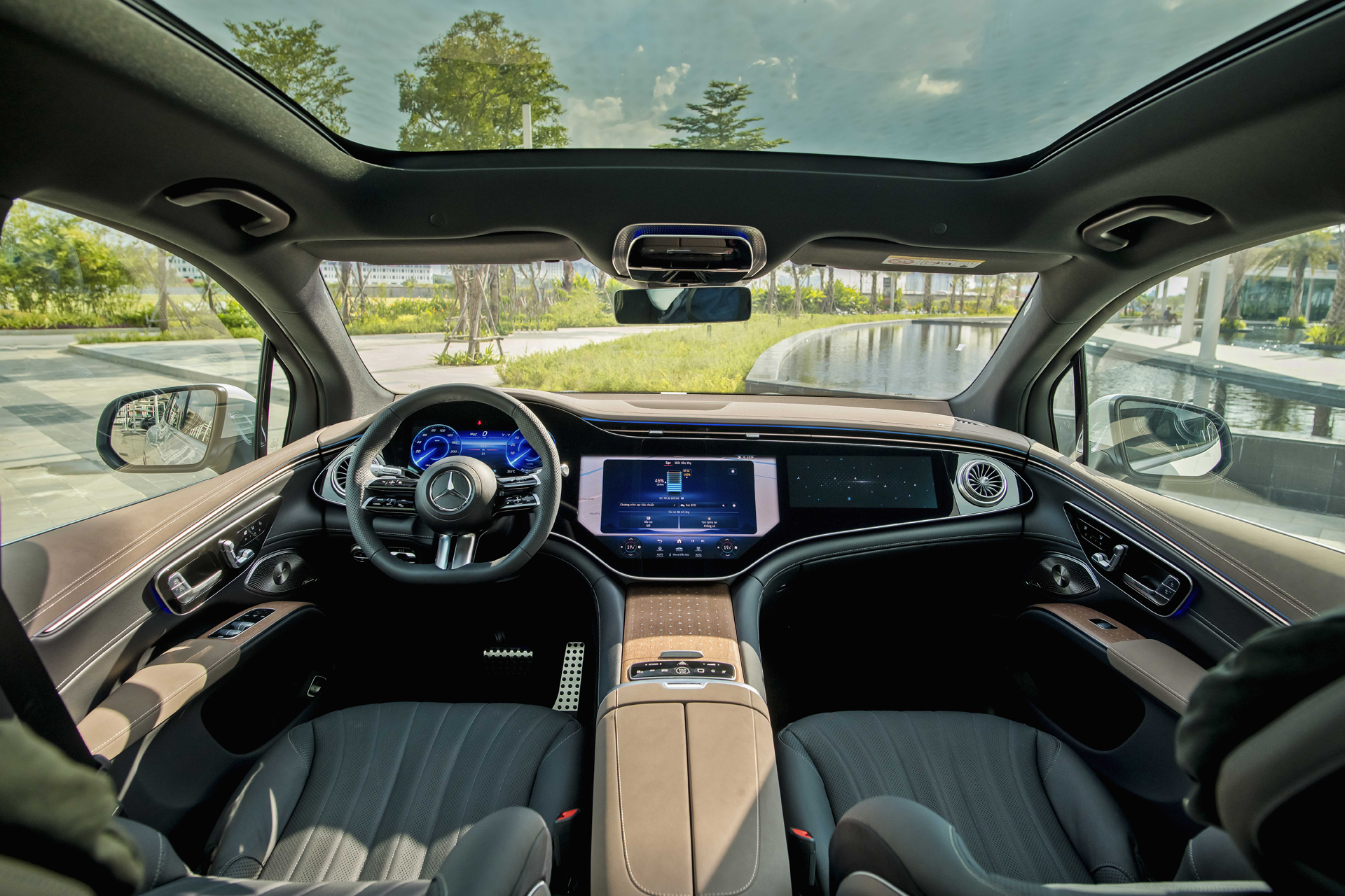 Chi tiết SUV thuần điện Mercedes EQS 500 4Matic giá gần 5 tỷ đồng