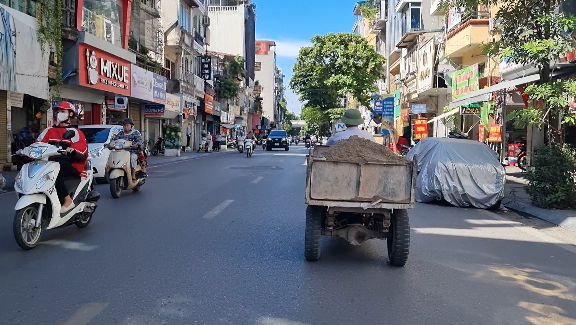 Chùm ảnh: Xe tự chế hoành hành trên đường phố Hà Nội - Ảnh 4.