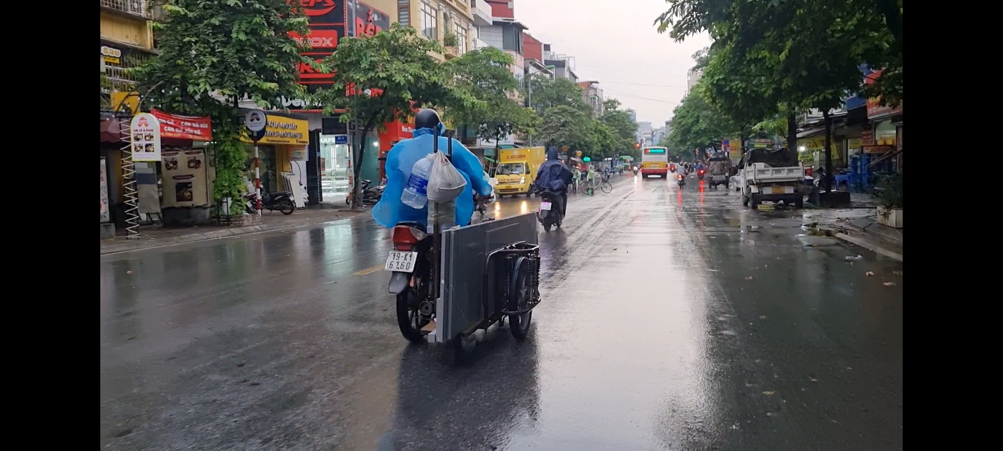 Chùm ảnh: Xe tự chế hoành hành trên đường phố Hà Nội - Ảnh 8.