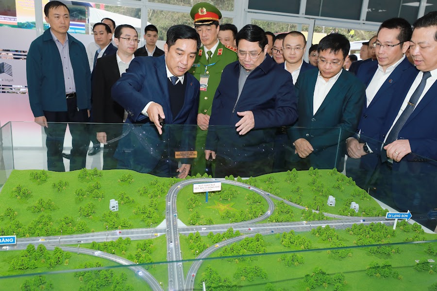 Thủ tướng phát lệnh khởi công xây dựng đường cao tốc Đồng Đăng - Trà Lĩnh- Ảnh 2.