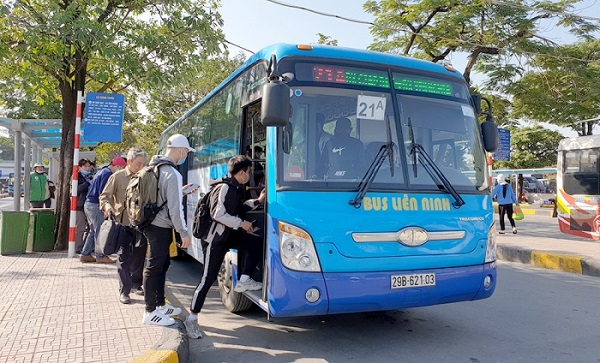 Hà Nội: Kiến nghị dừng 6 tuyến buýt, tiết kiệm hơn 200 tỷ đồng trợ giá- Ảnh 1.