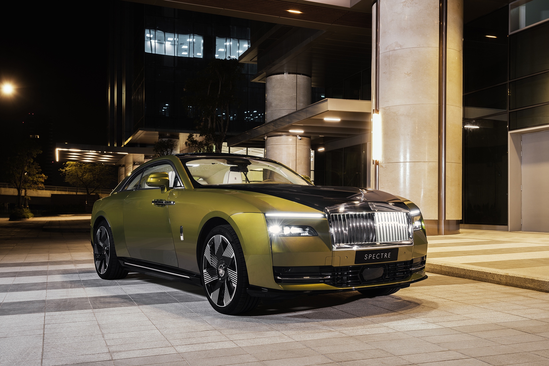 Rolls-Royce Spectre - Coupé siêu sang thuần điện đầu tiên giá từ 18 tỷ đồng- Ảnh 1.
